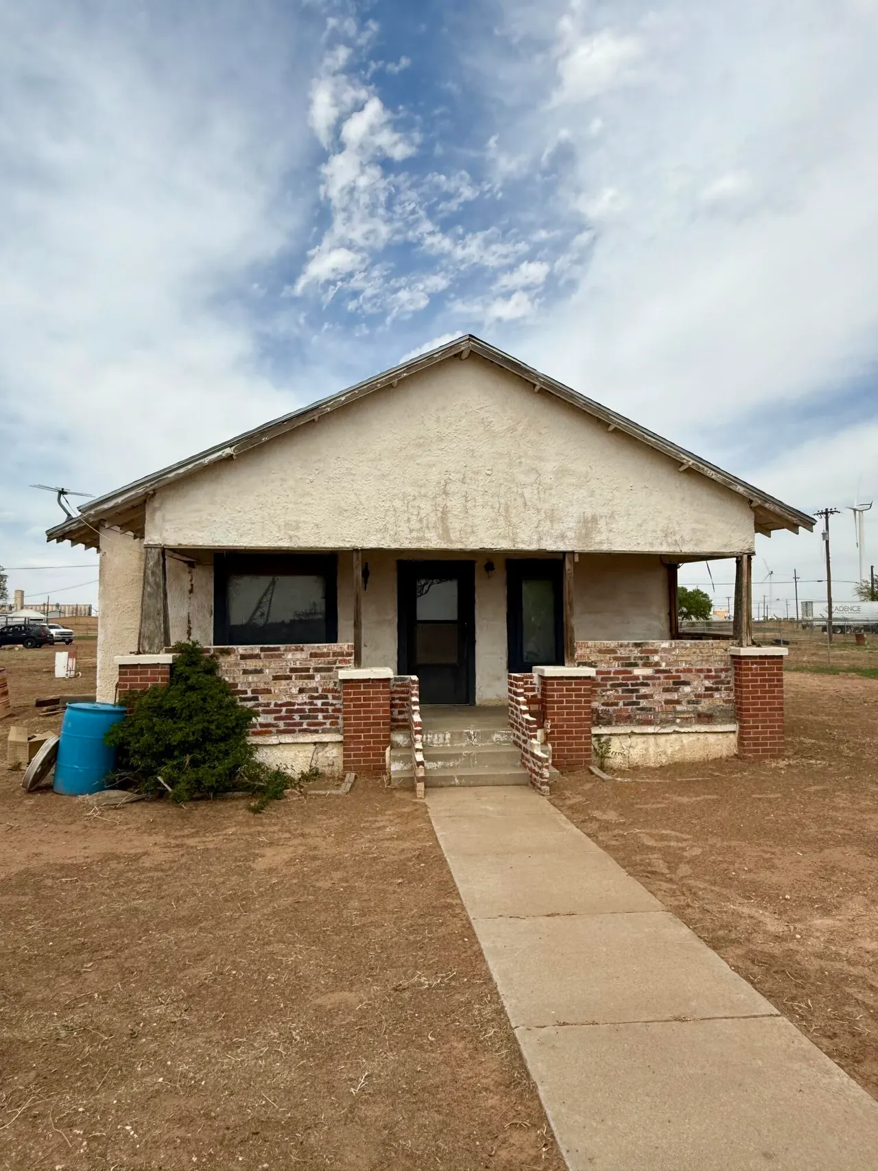 Photo 3 — 2833 E 53rd Street, Lubbock, TX 79404