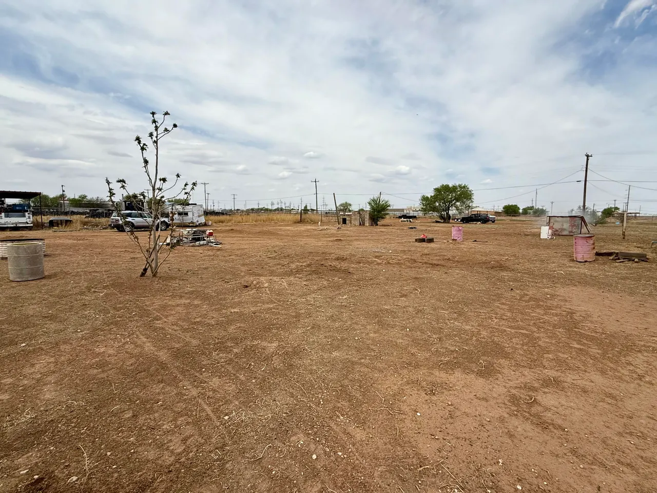 Photo 5 — 2833 E 53rd Street, Lubbock, TX 79404
