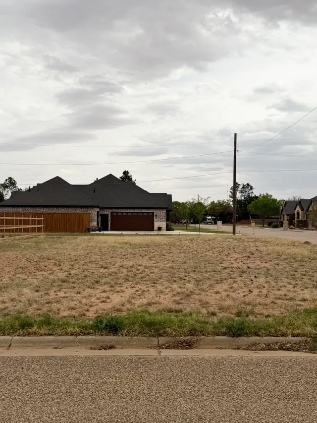 Front exterior — 2400 Juniper Drive, Lamesa, TX 79331