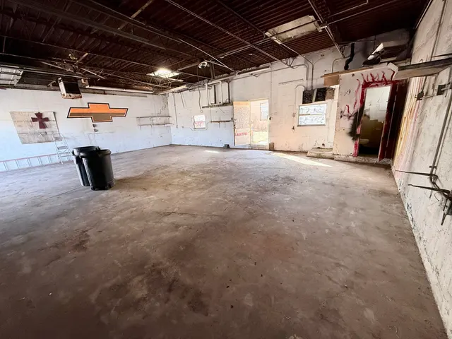 Photo 2 — 1117 31st Street, Lubbock, TX 79411