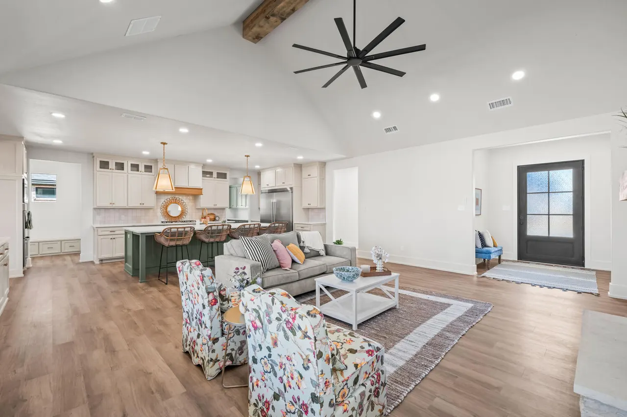 Photo 9 — 3806 136th Street, Lubbock, TX 79423
