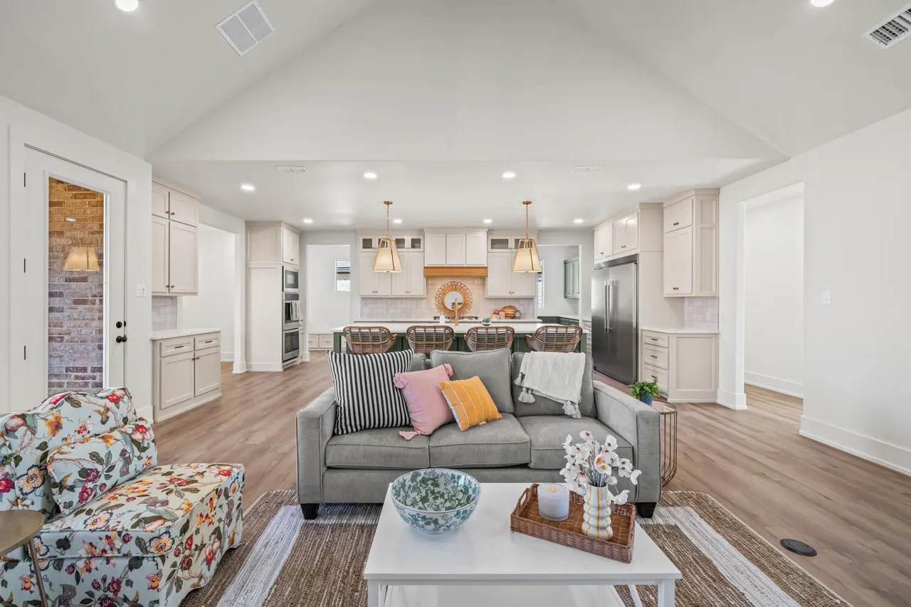 Photo 12 — 3806 136th Street, Lubbock, TX 79423