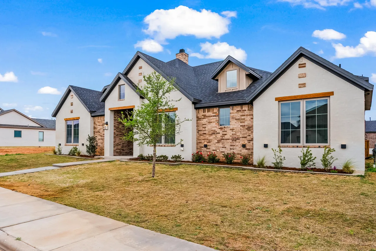 Photo 2 — 3806 136th Street, Lubbock, TX 79423