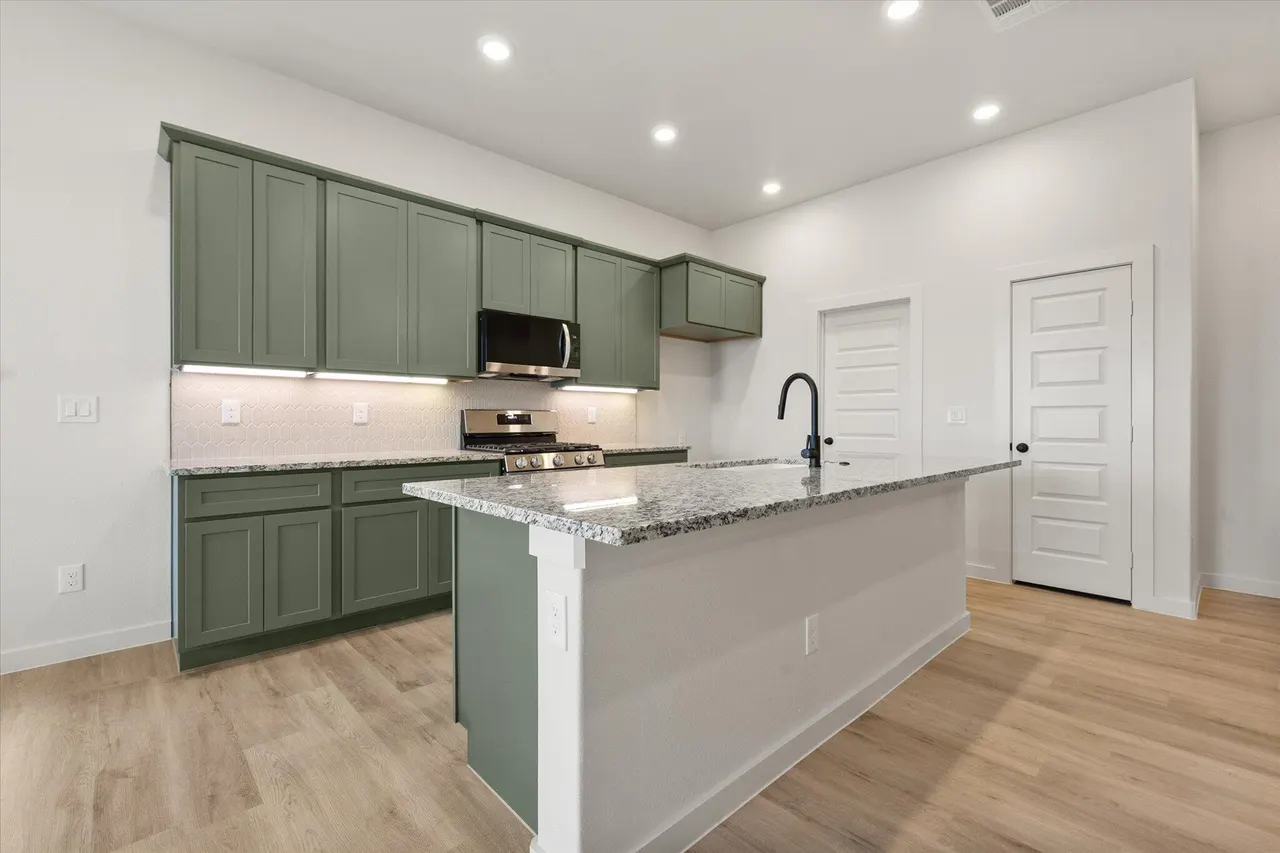 Photo 14 — 6005 Venita Avenue, Lubbock, TX 79407