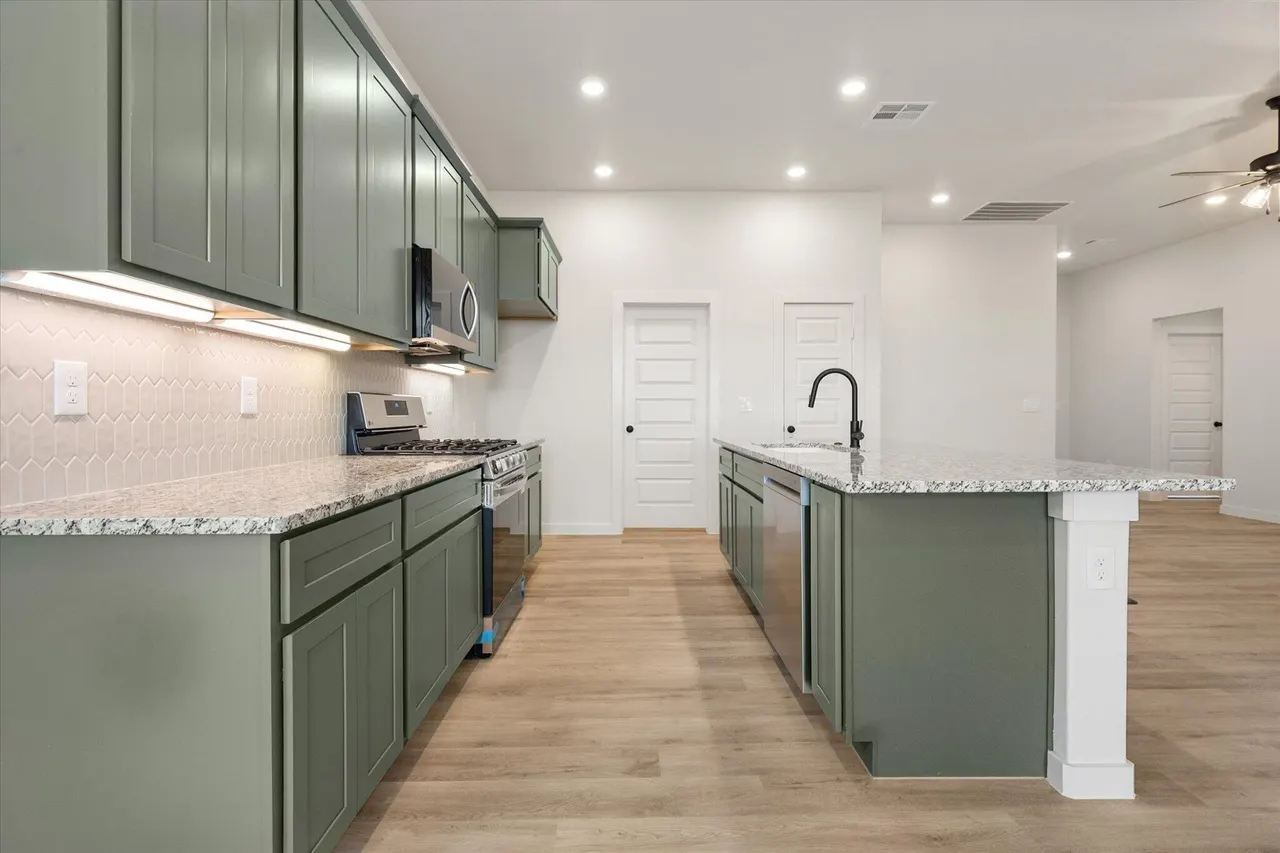 Photo 15 — 6005 Venita Avenue, Lubbock, TX 79407