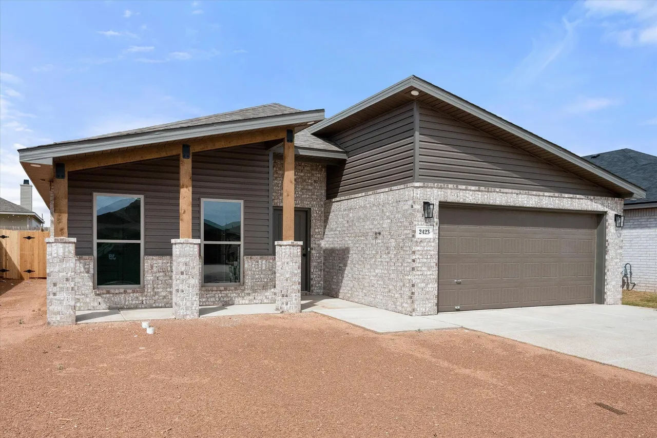 Photo 3 — 2423 Aberdeen Avenue, Wolfforth, TX 79382