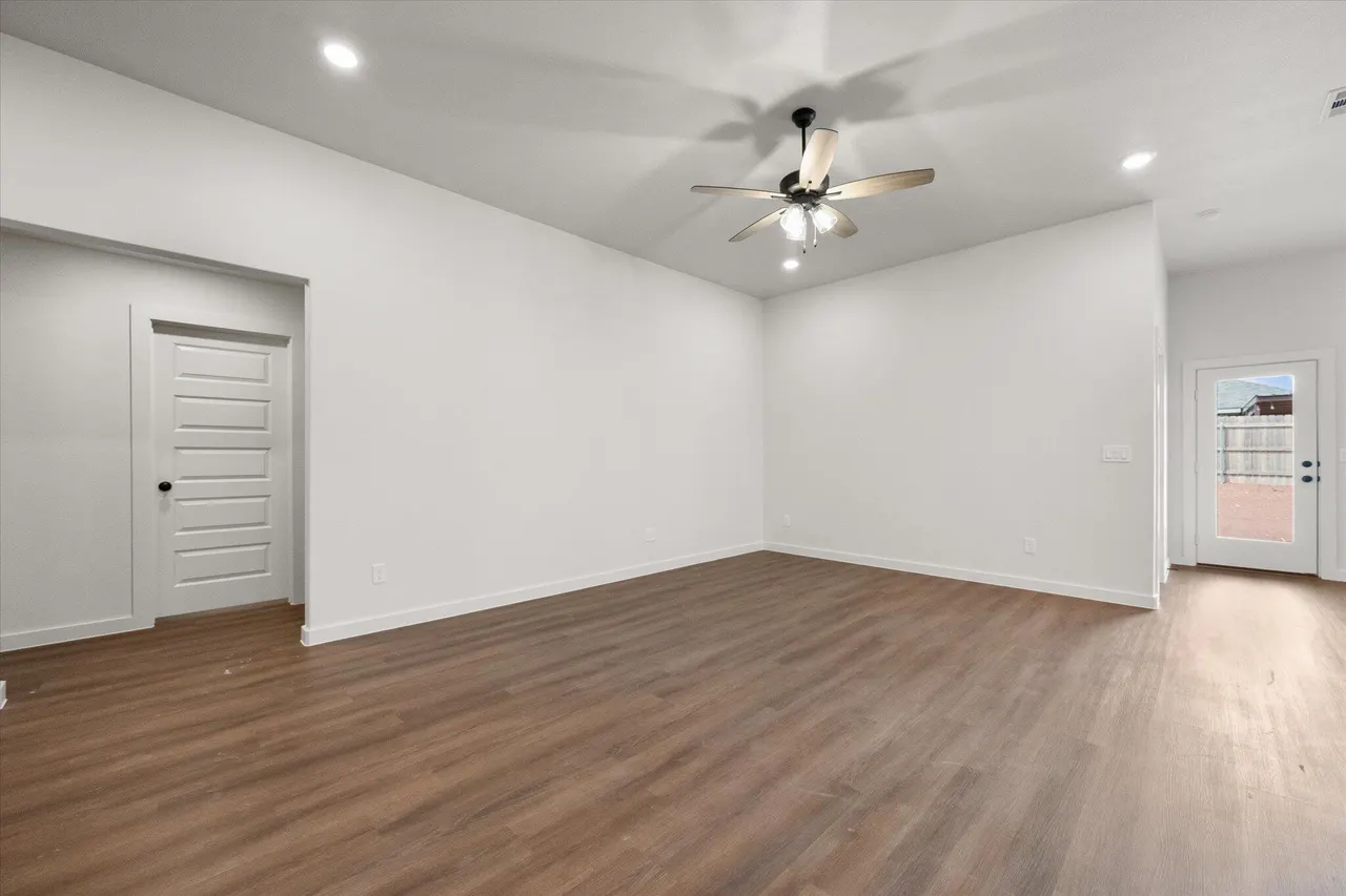Photo 9 — 2423 Aberdeen Avenue, Wolfforth, TX 79382