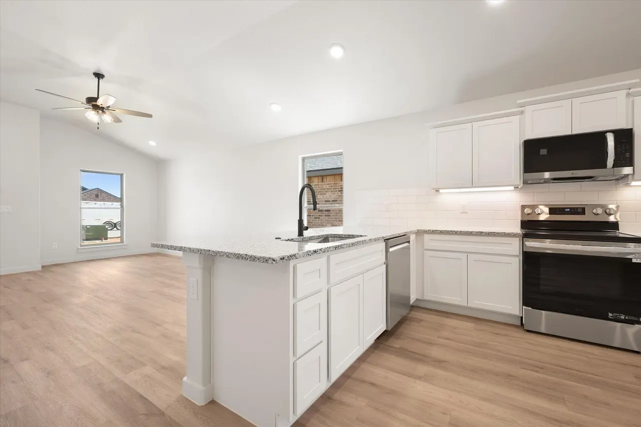 Photo 11 — 2405 Bryan Avenue, Wolfforth, TX 79382