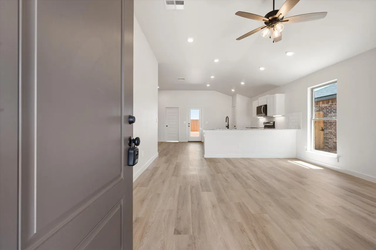 Photo 4 — 2406 Bryan Avenue, Wolfforth, TX 79382