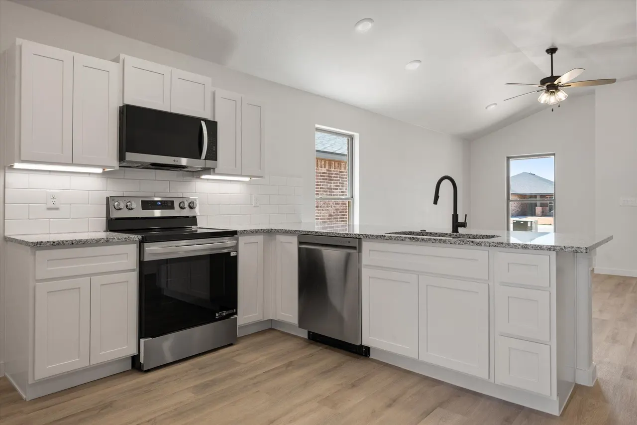 Photo 13 — 2406 Bryan Avenue, Wolfforth, TX 79382