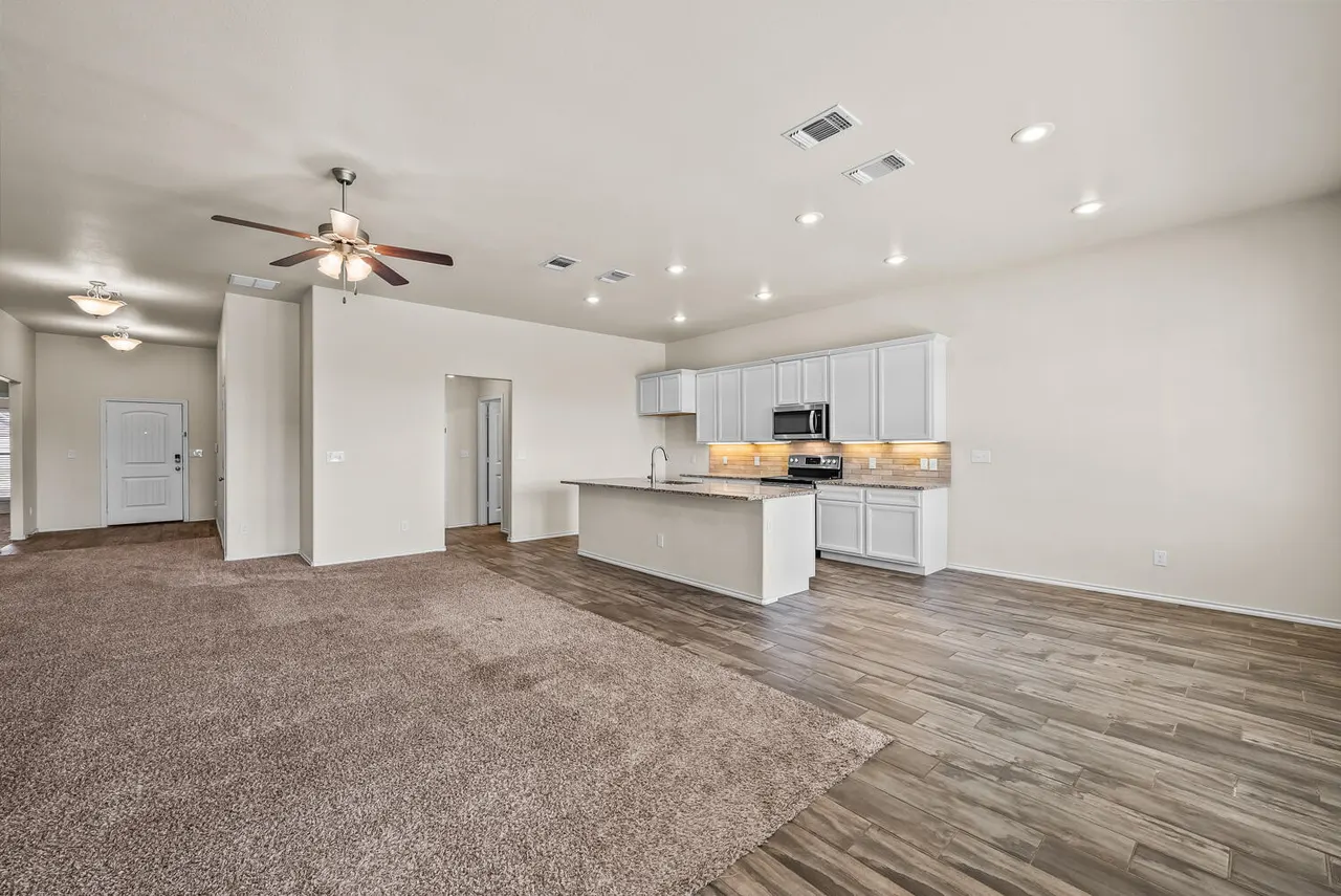 Photo 6 — 7027 37th Street, Lubbock, TX 79407