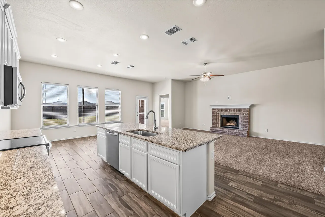 Photo 10 — 7027 37th Street, Lubbock, TX 79407