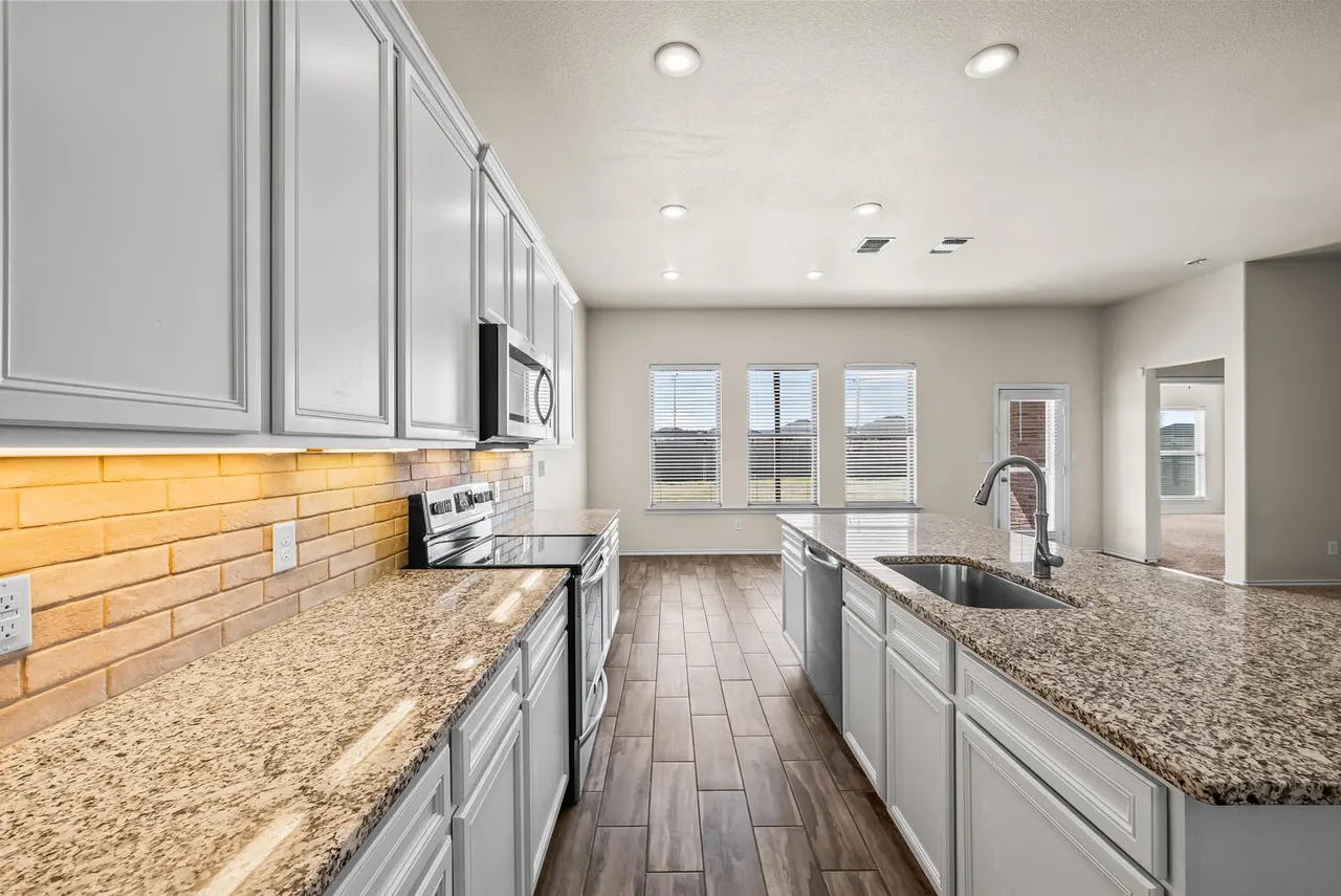 Photo 9 — 7027 37th Street, Lubbock, TX 79407