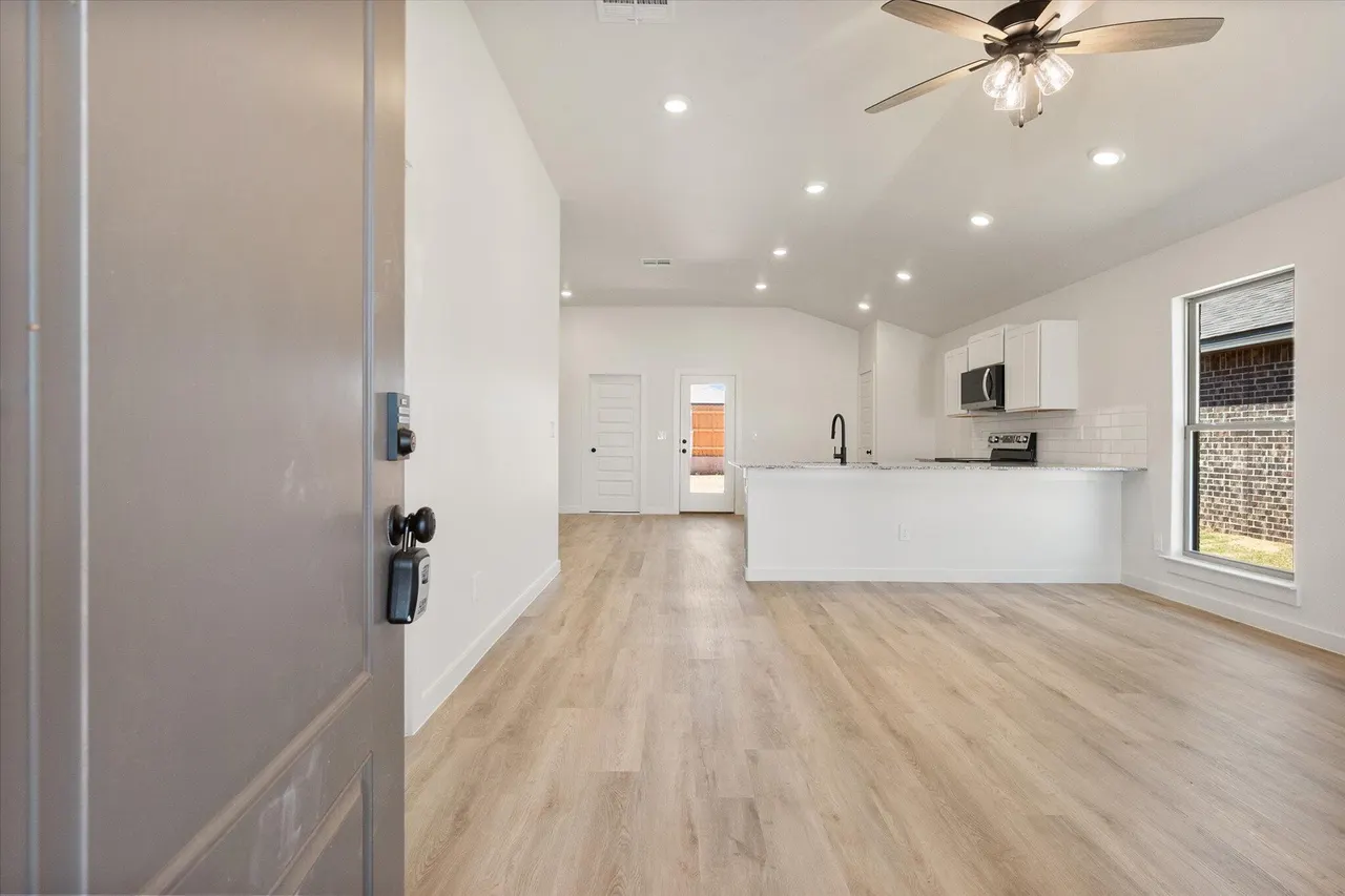 Photo 4 — 2407 Bryan Avenue, Wolfforth, TX 79382