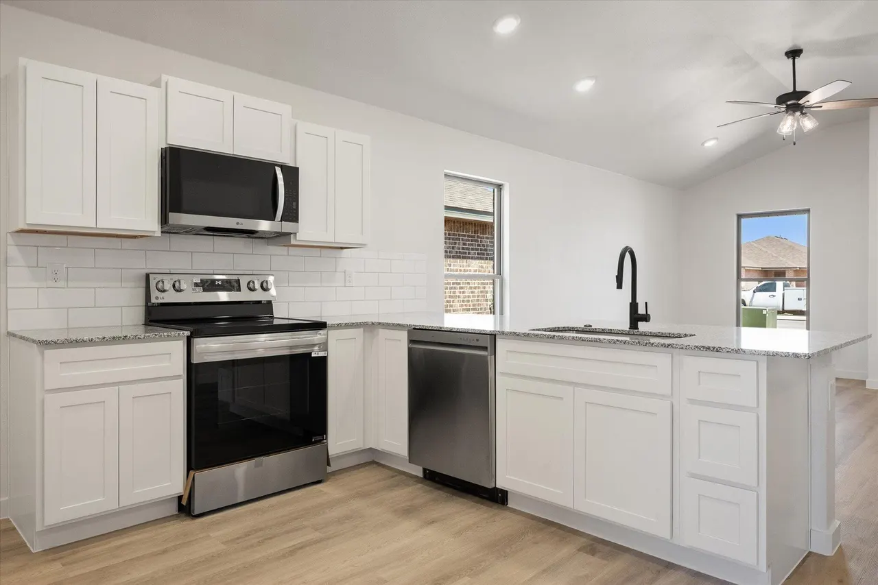 Photo 13 — 2407 Bryan Avenue, Wolfforth, TX 79382