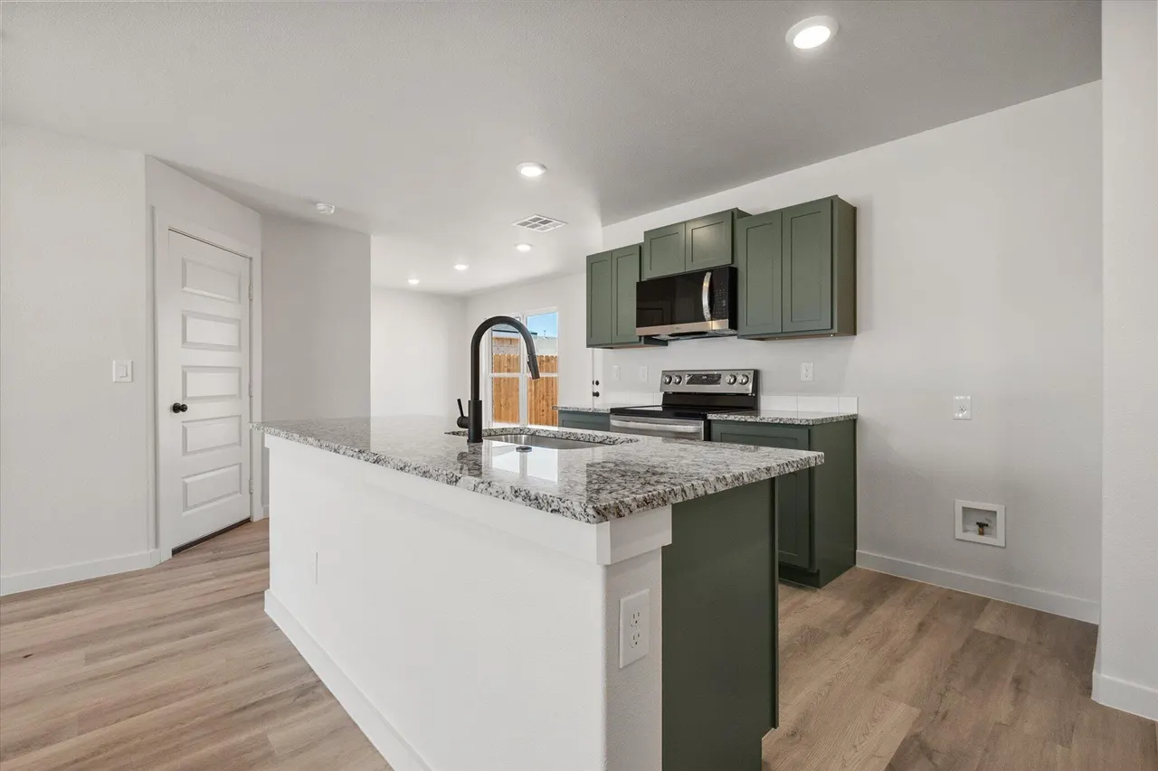 Photo 13 — 514 E 24th Street, Wolfforth, TX 79382