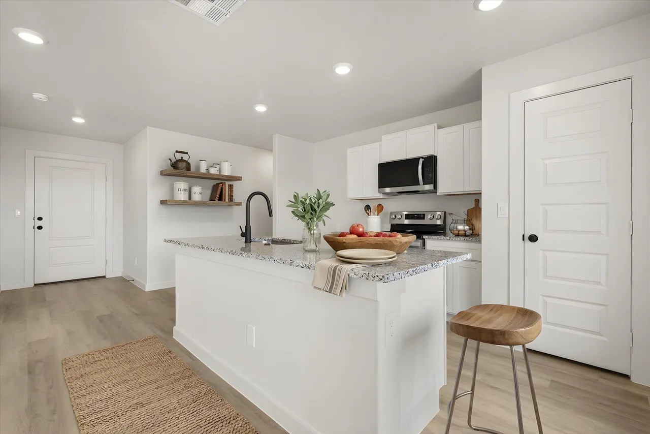Photo 11 — 513 E 24th Street, Wolfforth, TX 79382