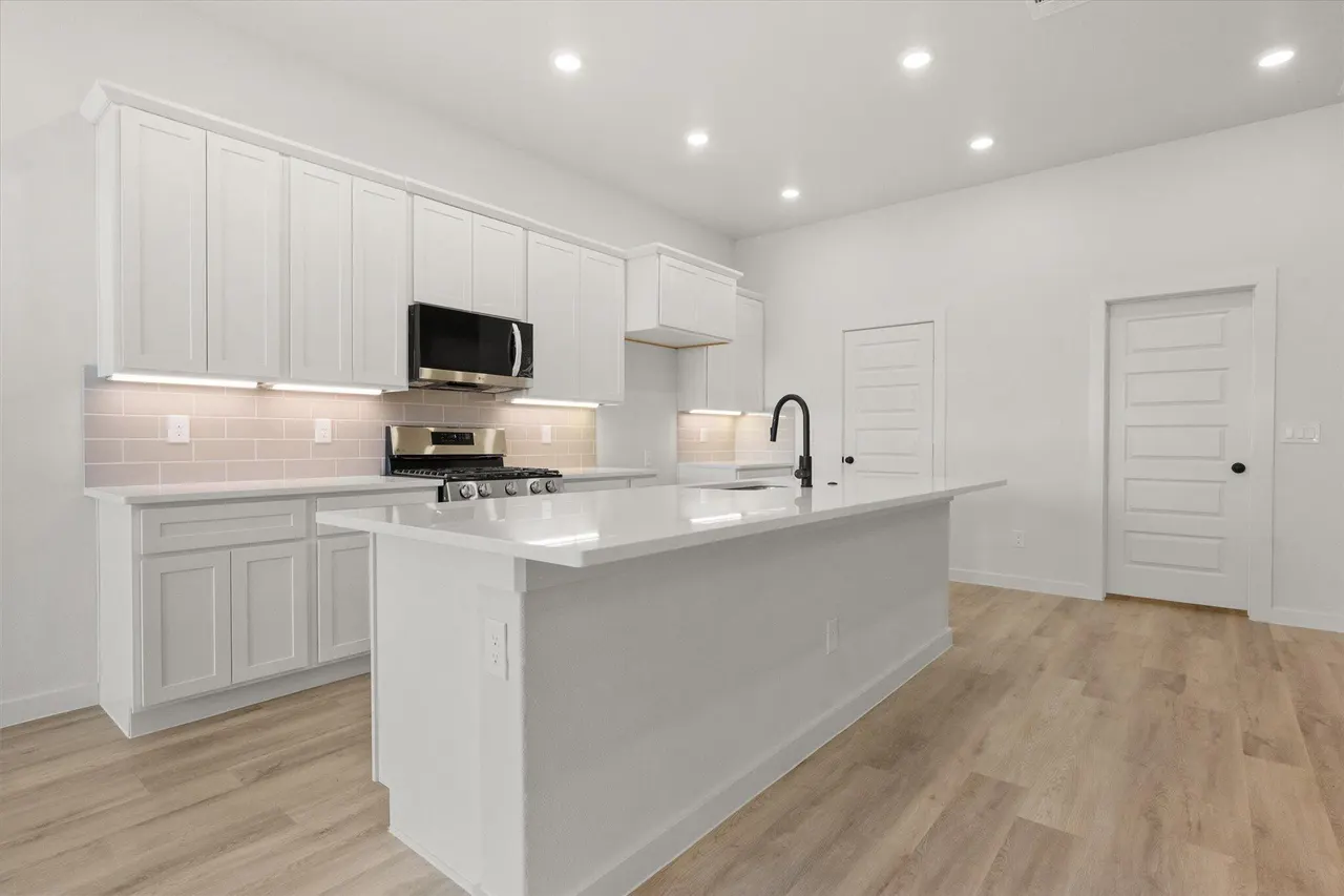Photo 10 — 1203 E 30th Street, Wolfforth, TX 79382