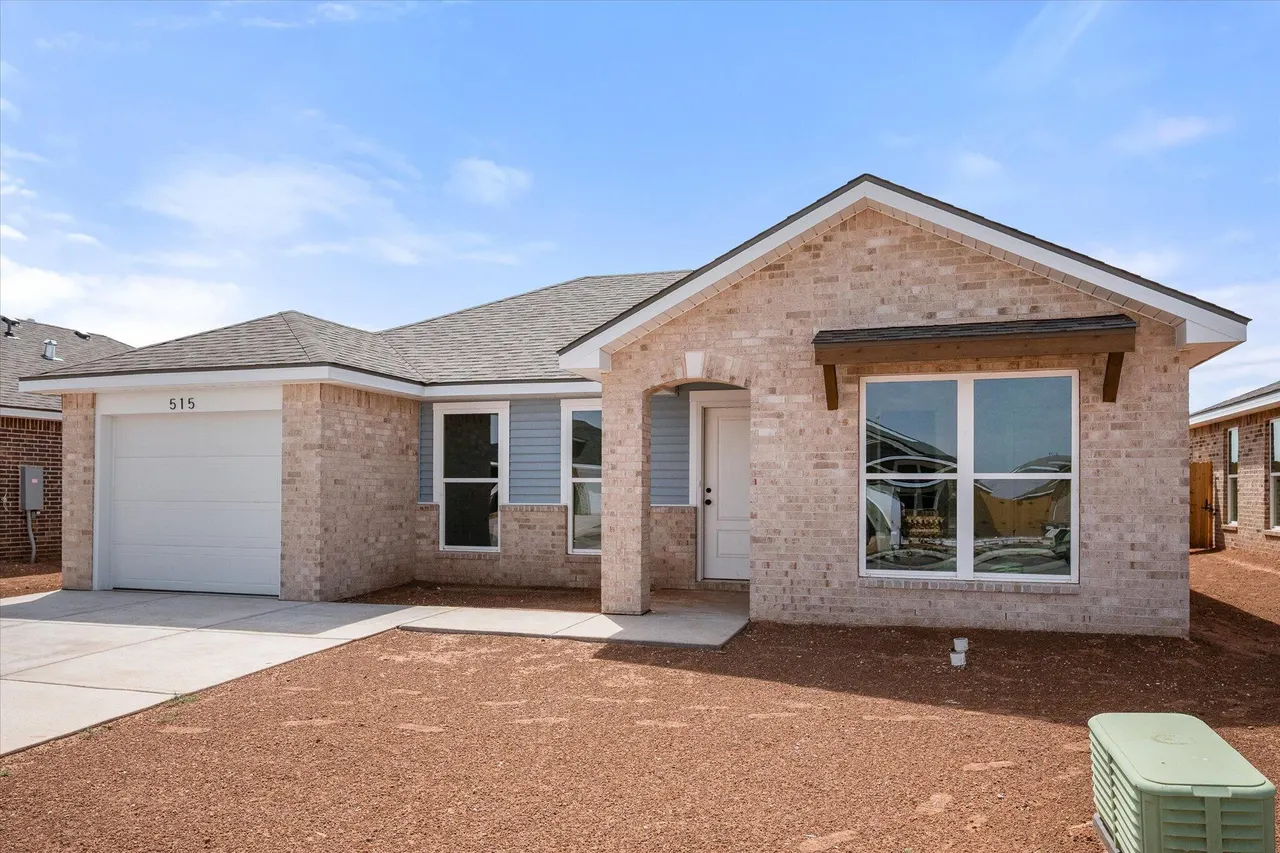 Photo 3 — 515 E 24th Street, Wolfforth, TX 79382