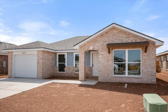 Photo 3 — 515 E 24th Street, Wolfforth, TX 79382
