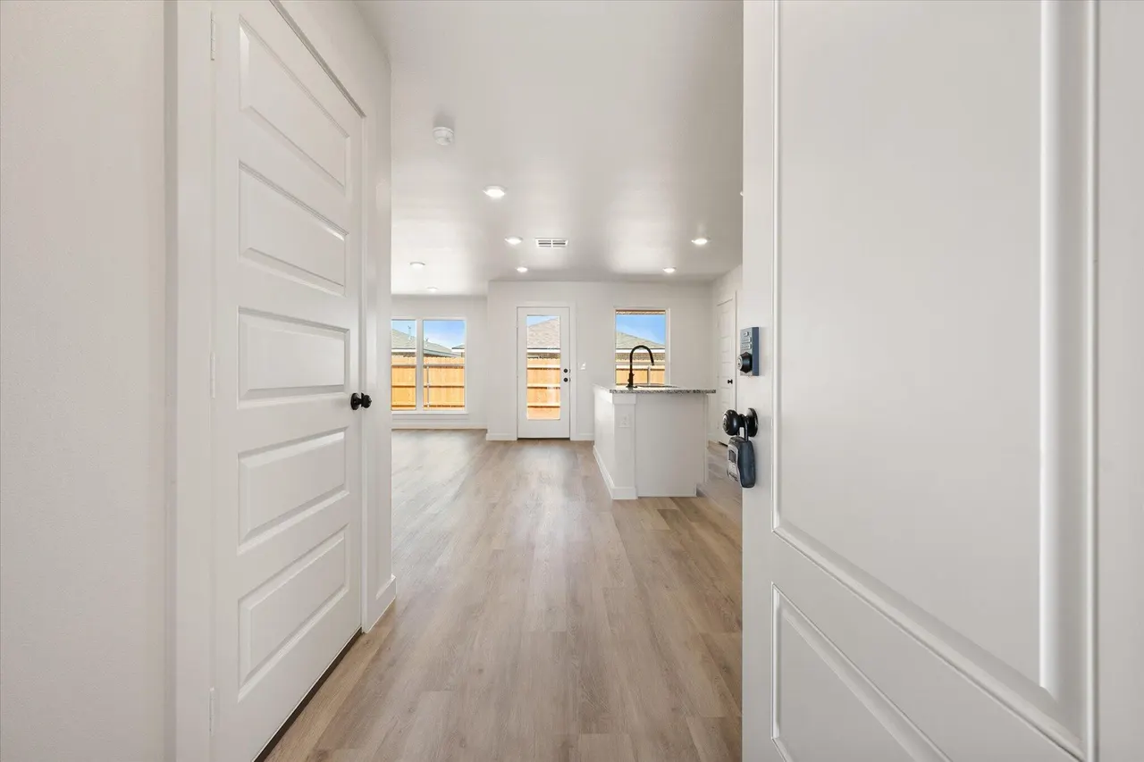 Photo 4 — 518 E 24th Street, Wolfforth, TX 79382