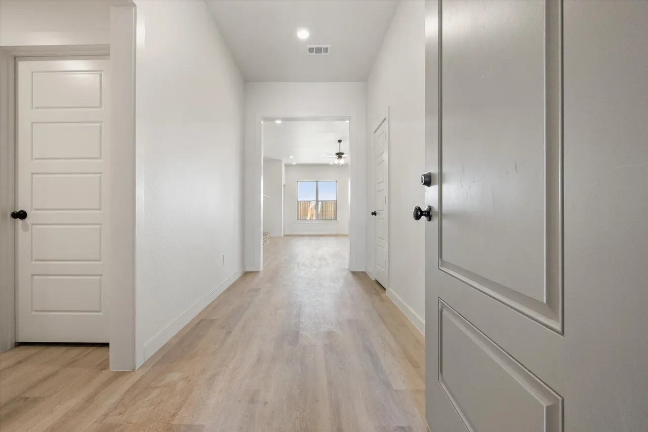 Photo 4 — 6103 121st Street, Lubbock, TX 79424