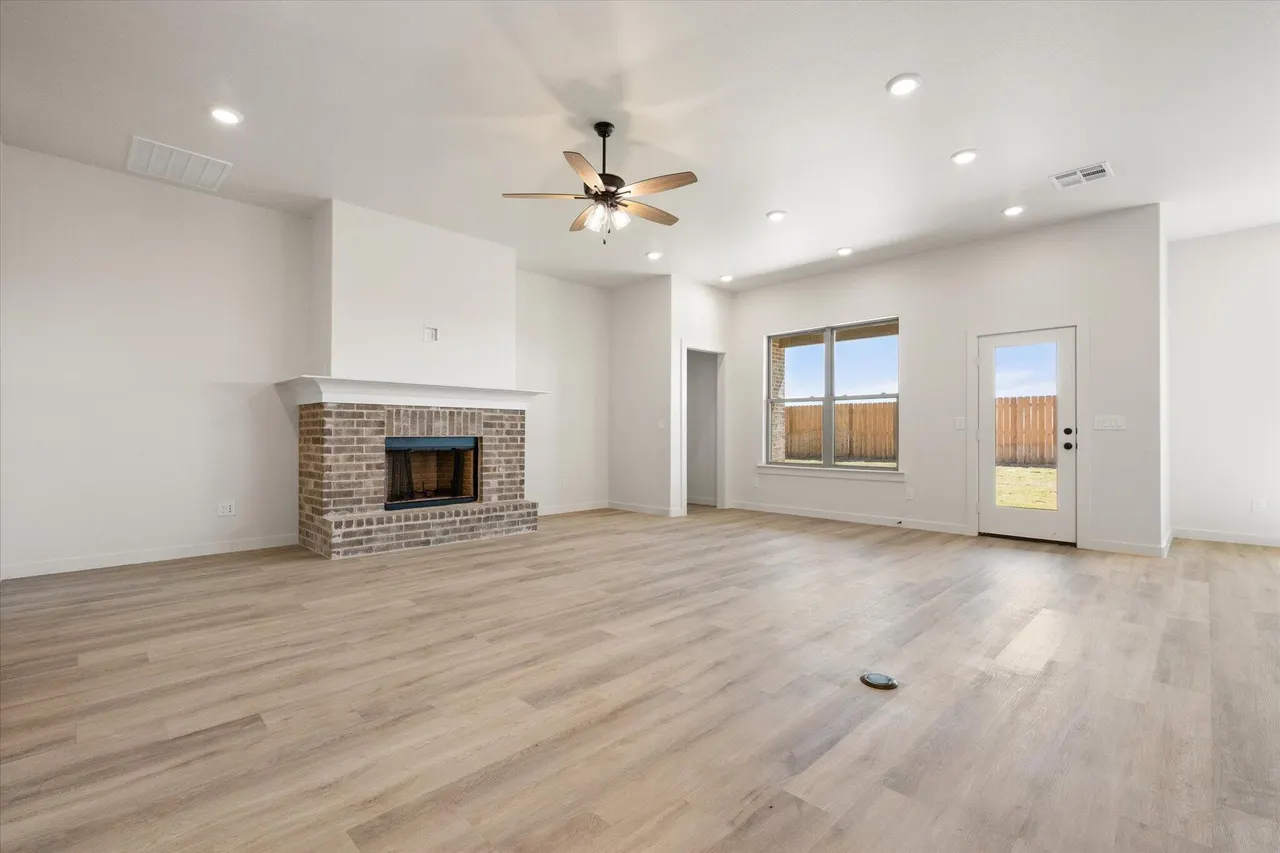 Photo 9 — 6103 121st Street, Lubbock, TX 79424
