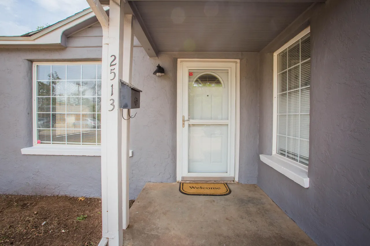 Photo 2 — 2513 31st Street, Lubbock, TX 79410