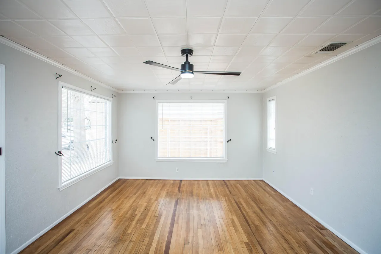 Photo 3 — 2513 31st Street, Lubbock, TX 79410