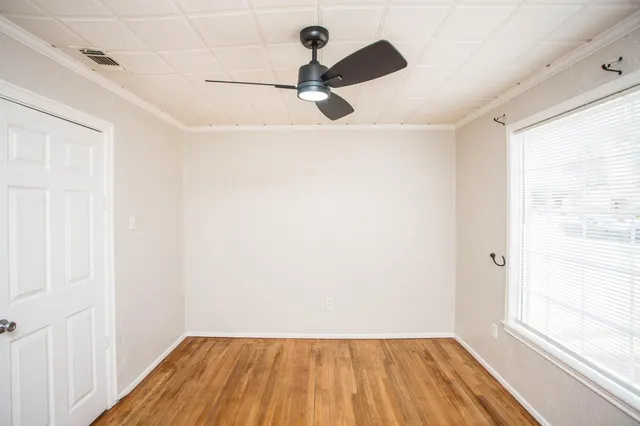 Photo 5 — 2513 31st Street, Lubbock, TX 79410