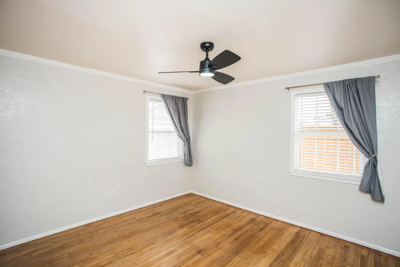 Photo 13 — 2513 31st Street, Lubbock, TX 79410