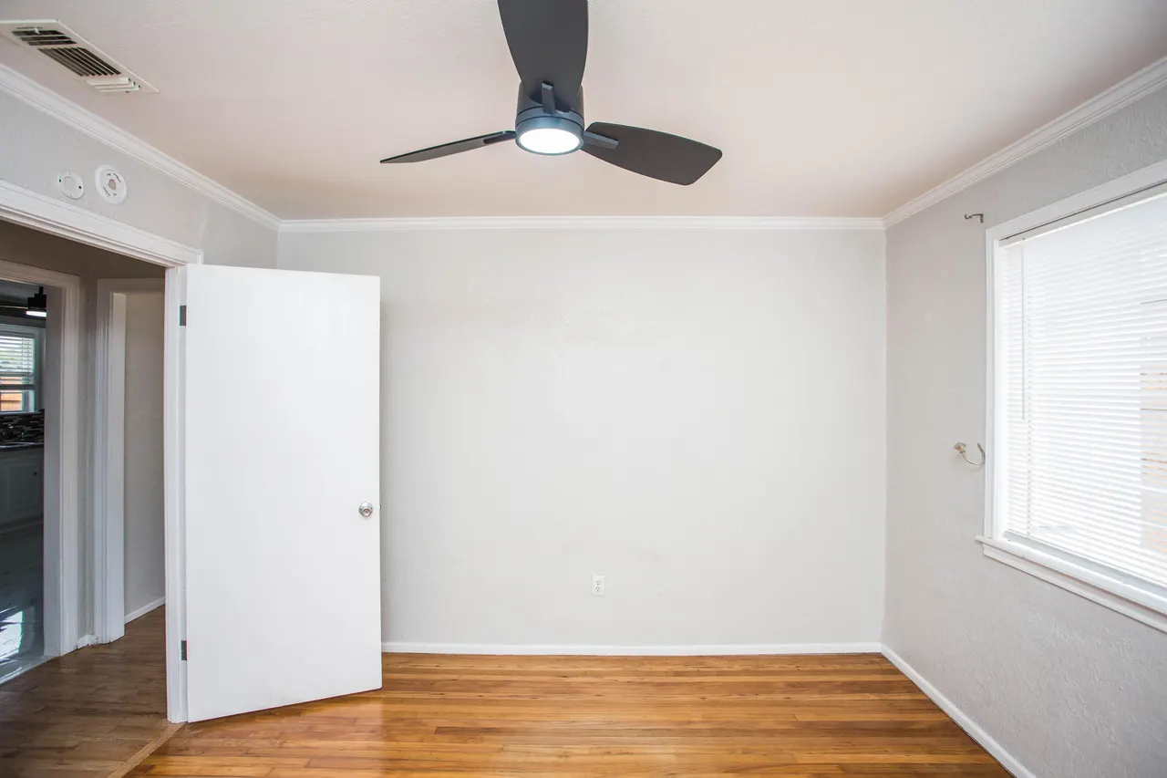 Photo 17 — 2513 31st Street, Lubbock, TX 79410
