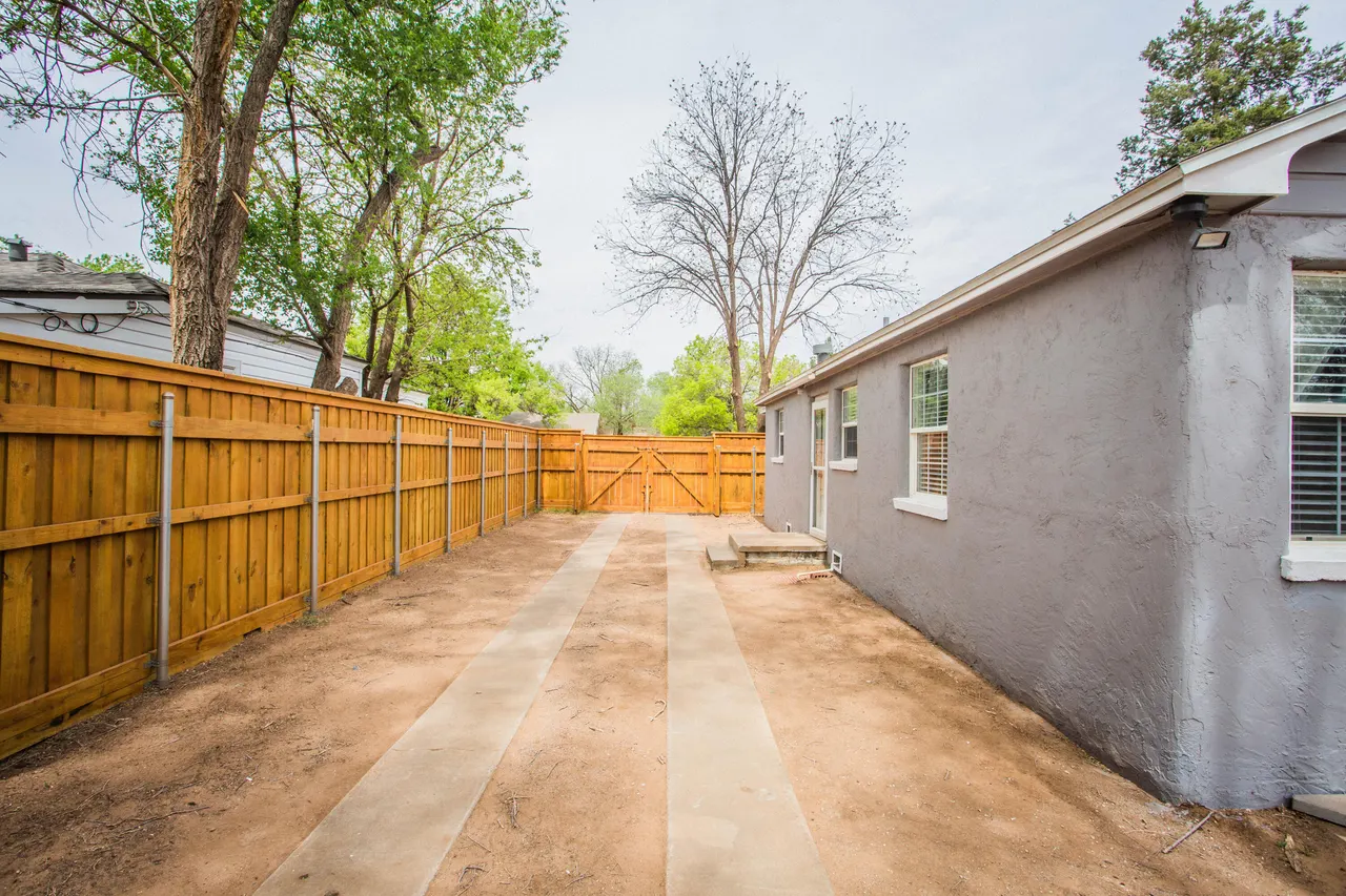 Photo 31 — 2513 31st Street, Lubbock, TX 79410