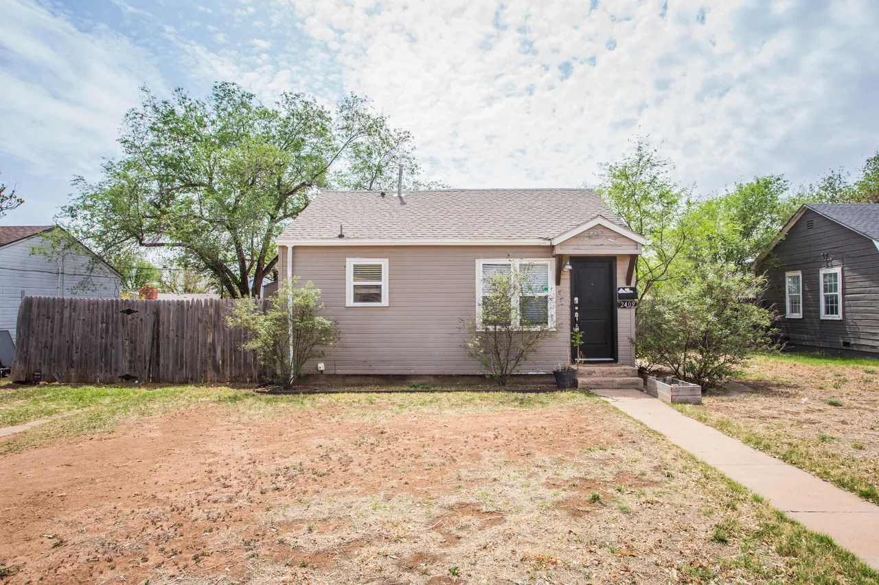 Front exterior — 2409 39th Street, Lubbock, TX 79412