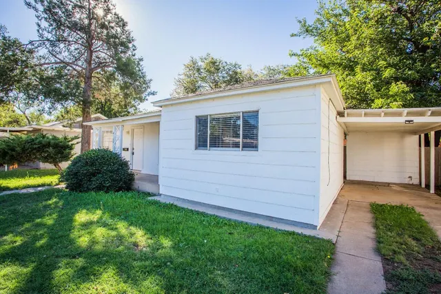Photo 2 — 4109 33rd Street, Lubbock, TX 79410