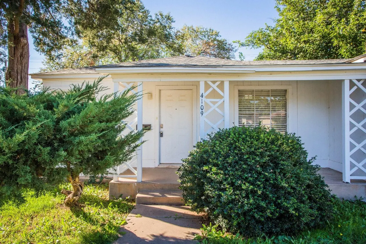 Photo 3 — 4109 33rd Street, Lubbock, TX 79410