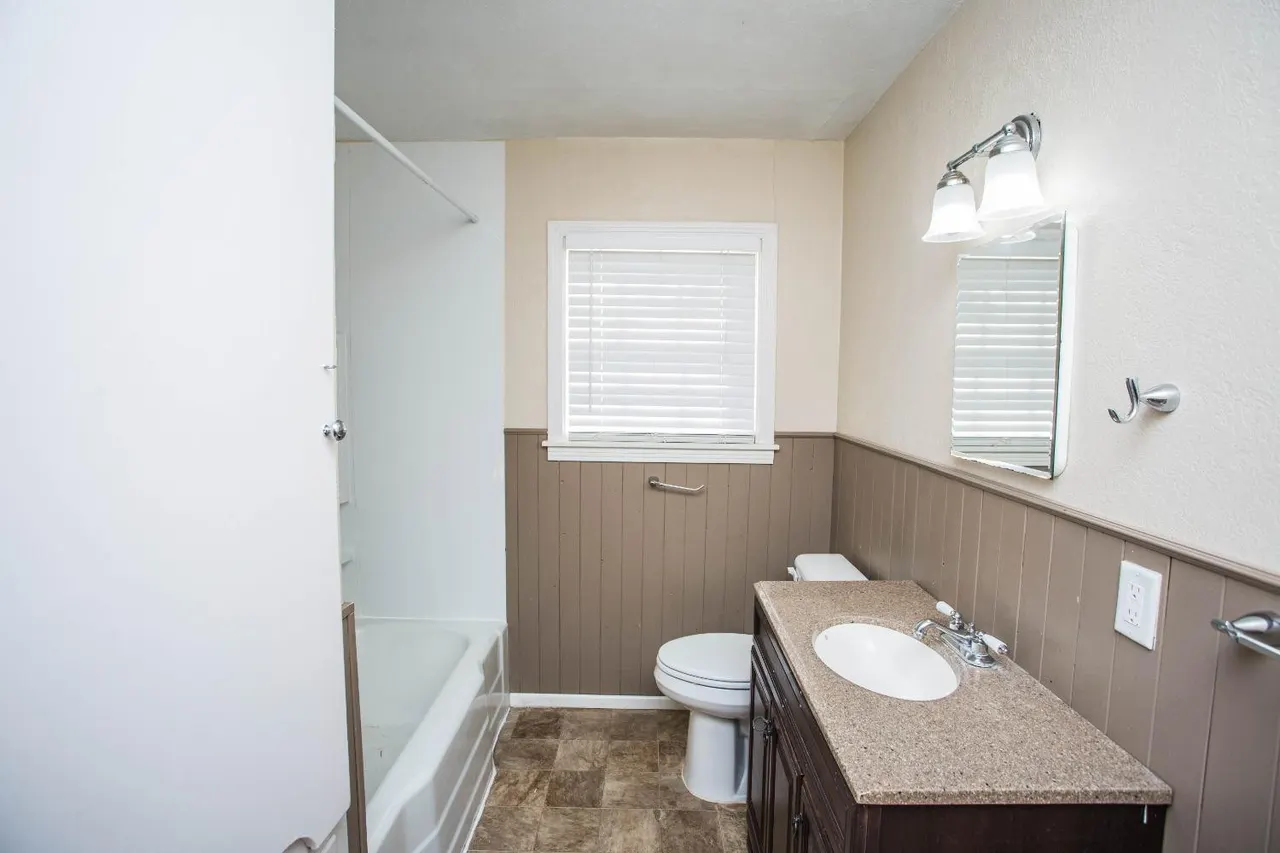 Photo 19 — 4109 33rd Street, Lubbock, TX 79410