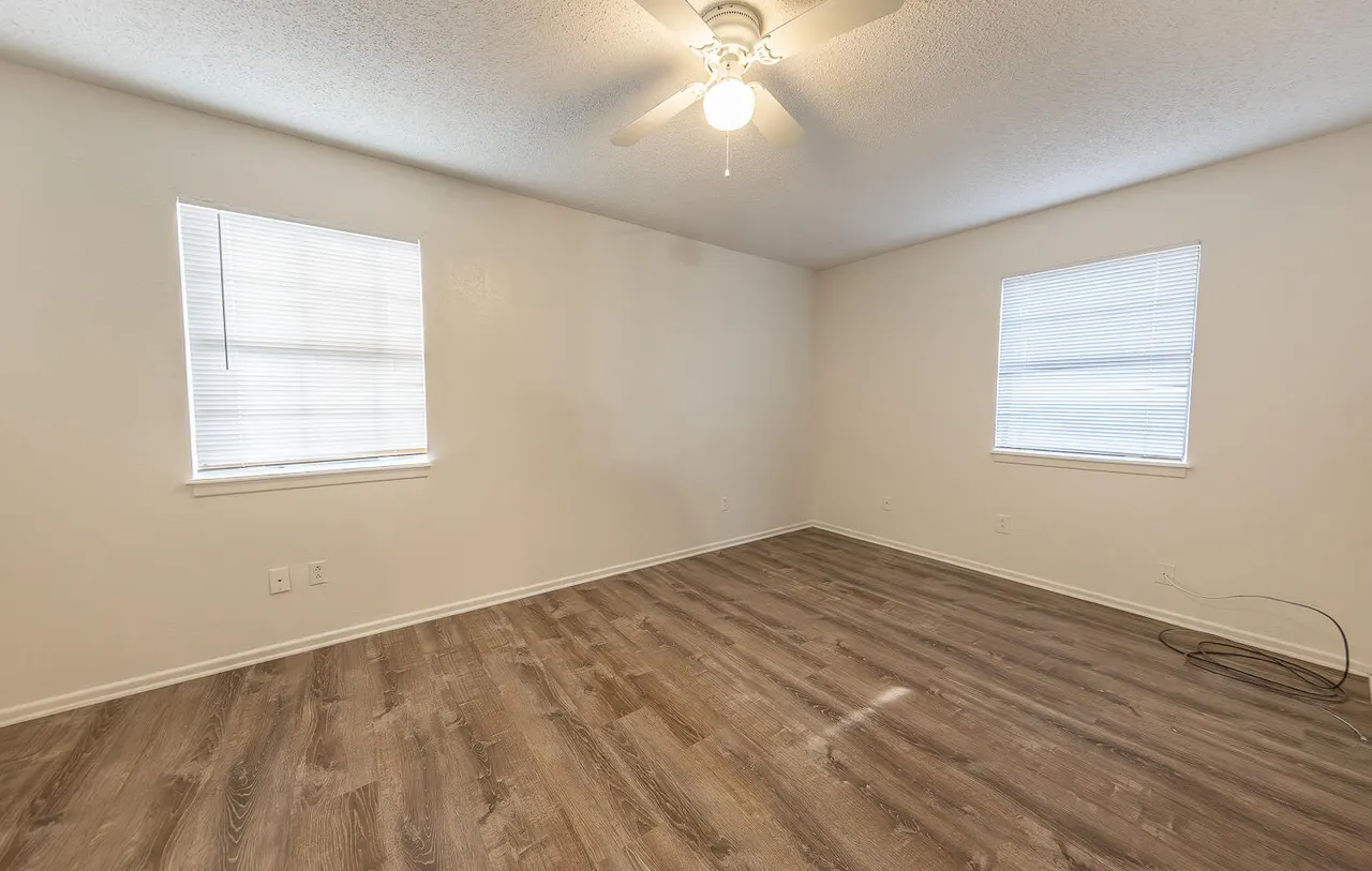 Photo 14 — 6305 35th Street, Lubbock, TX 79407