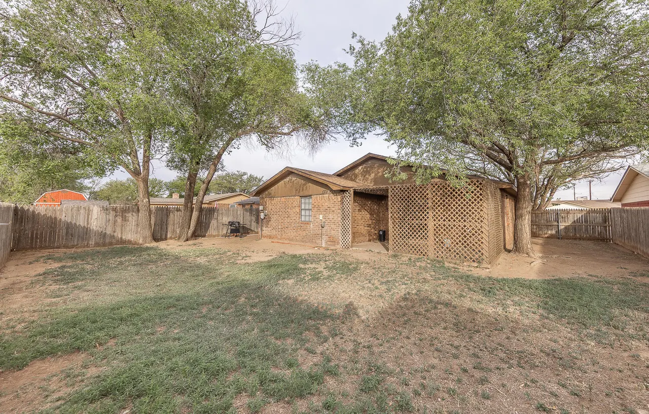 Photo 19 — 6305 35th Street, Lubbock, TX 79407