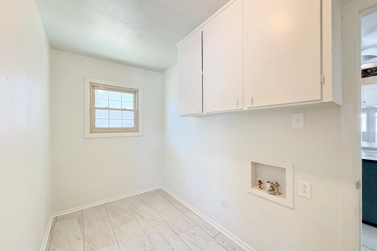 Photo 9 — 4704 29th Street, Lubbock, TX 79410