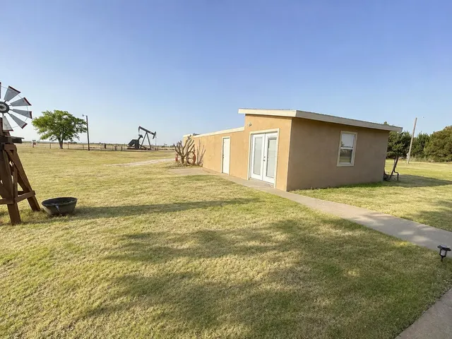 Photo 6 — 5625 County Road 6140, Lubbock, TX 79415