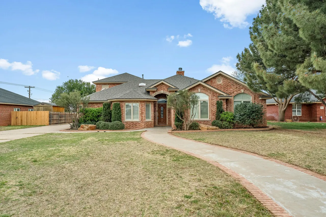 Photo 2 — 6903 87th Street, Lubbock, TX 79424