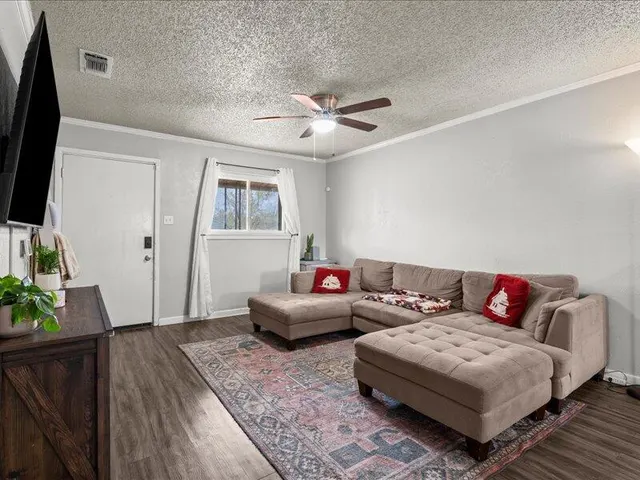 Photo 6 — 5310 24th Street, Lubbock, TX 79407
