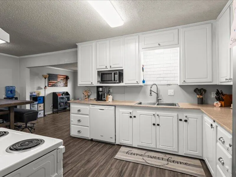 Photo 11 — 5310 24th Street, Lubbock, TX 79407