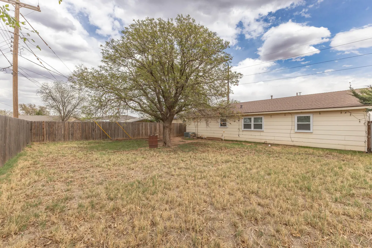 Photo 13 — 3420 Bangor Drive, Lubbock, TX 79407