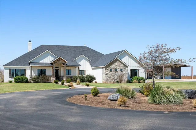 Front exterior — 7707 N County Road 3240, Idalou, TX 79329