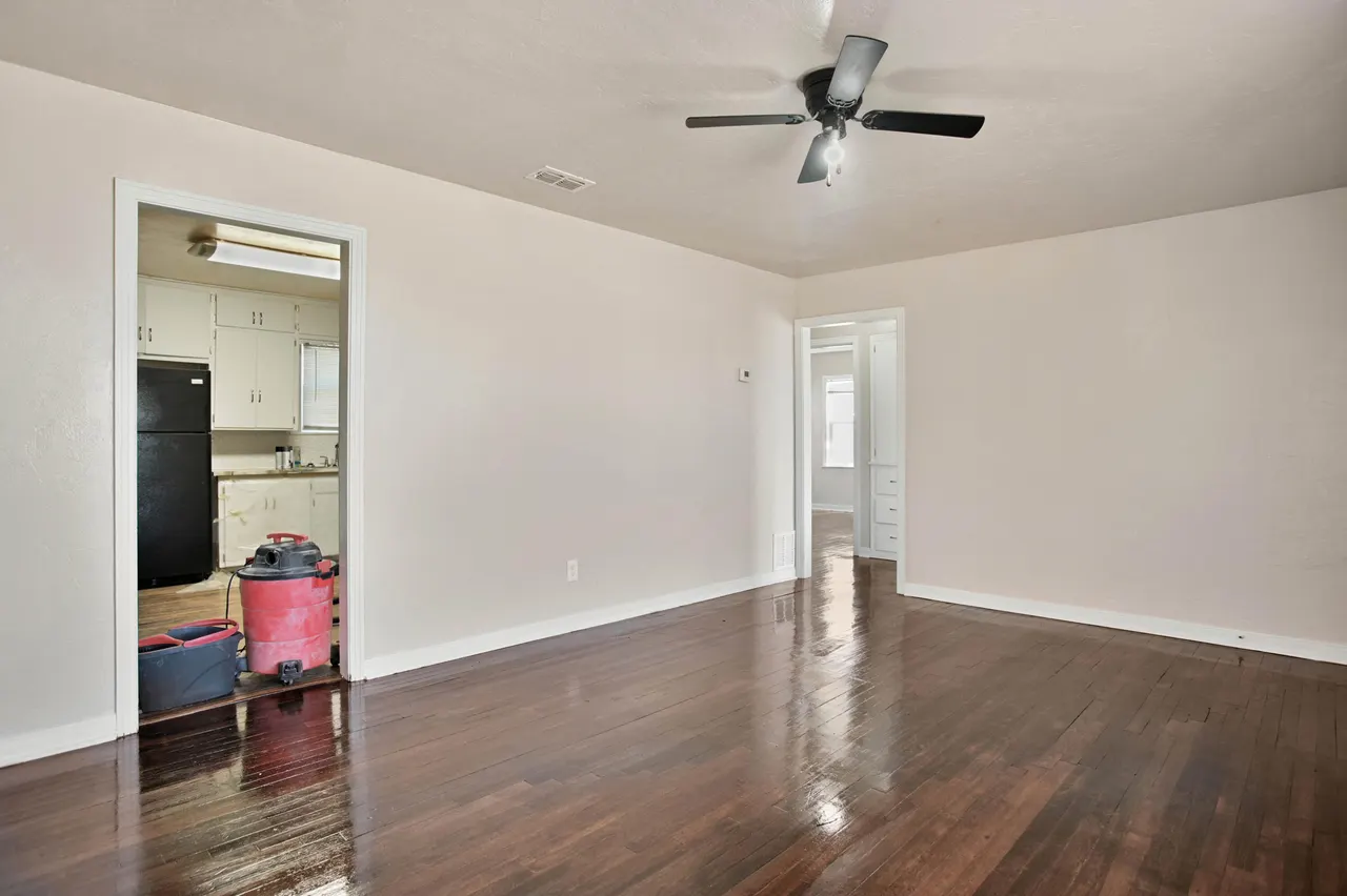 Photo 11 — 3006 Erskine Street, Lubbock, TX 79415