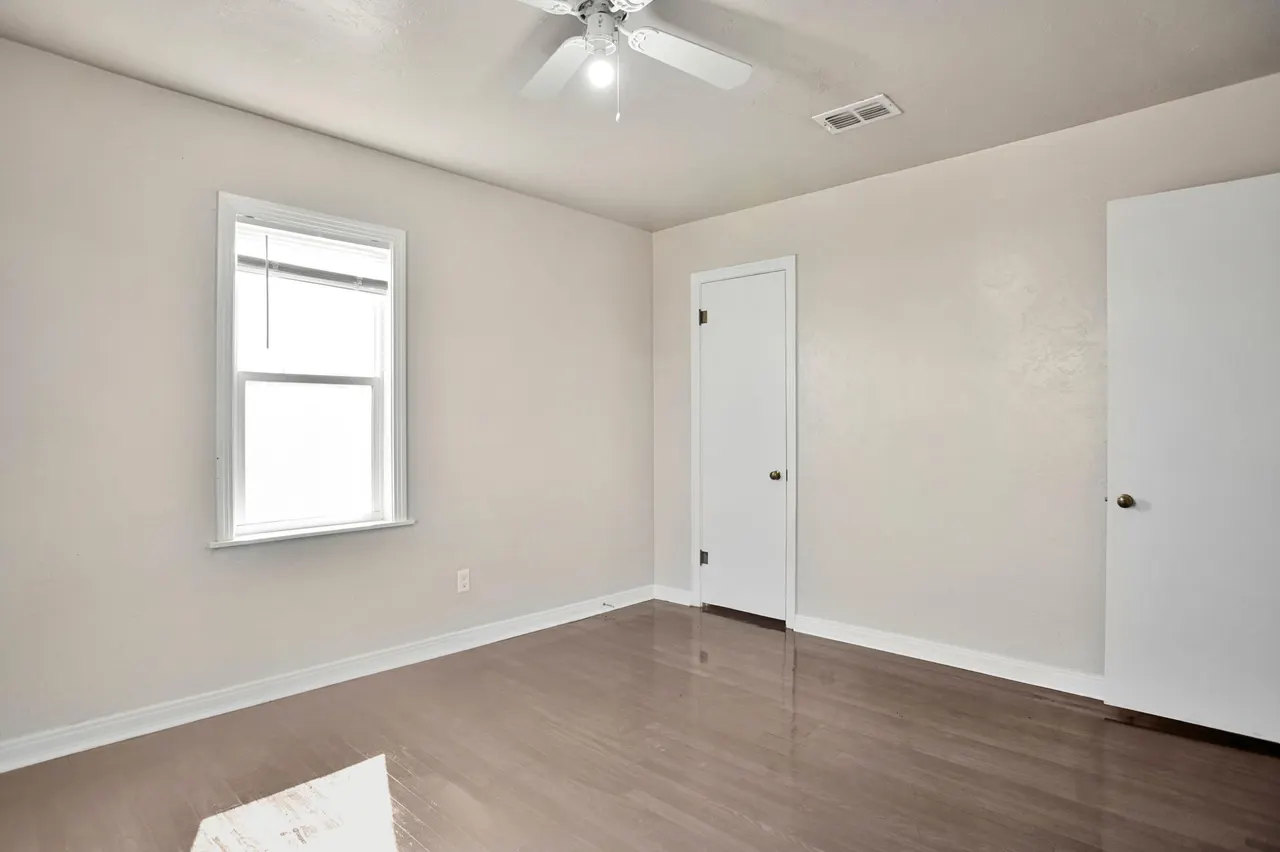 Photo 15 — 3006 Erskine Street, Lubbock, TX 79415