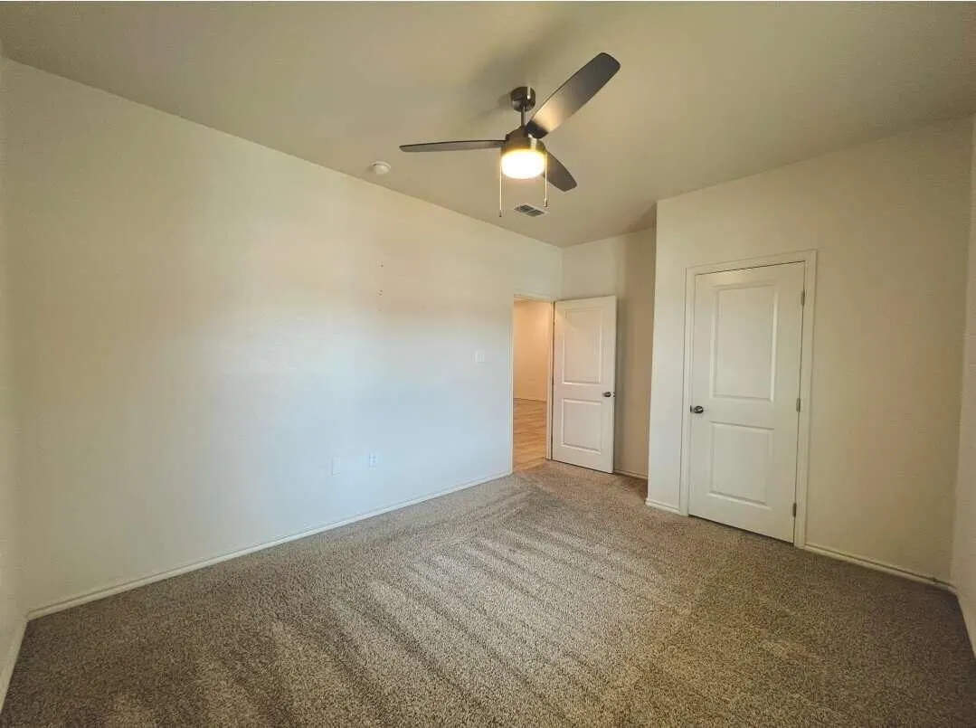 Photo 8 — 5534 Kemper Street, Lubbock, TX 79416