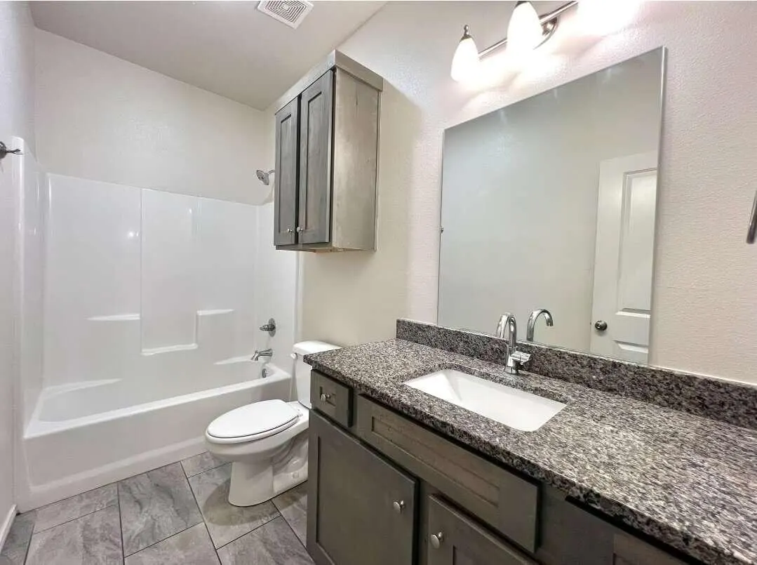 Photo 10 — 5534 Kemper Street, Lubbock, TX 79416